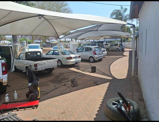 3 BEDROOM HOUSE FOR SALE IN SINOVILLE